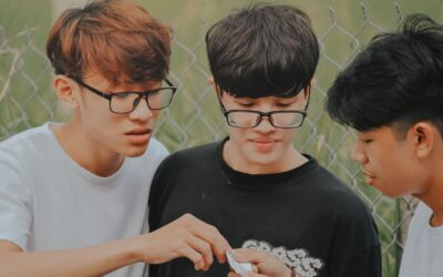 Activité jeunes 12-17 ans animation : le guide complet pour engager vos ados